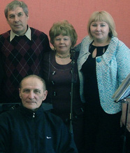 Творческая встреча энгельсских авторов (2013 г.) Марьям Аверина - первая справа