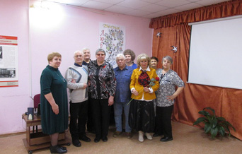 Участники поэтического клуба "Голубая чаша" на встрече 22 марта 2022 г.