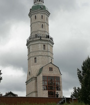 Башня-колокольня с часовней святого Иоанна Златоуста. Фото: С. Санникова