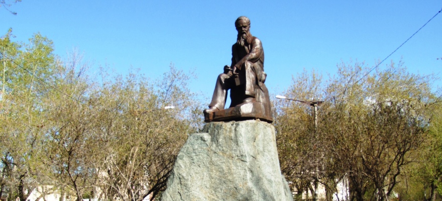 Памятник Павлу Бажову