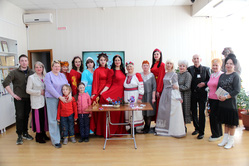 В Саткинской Центральной библиотеке прошла презентация сборника «Ремеслу всегда почёт»