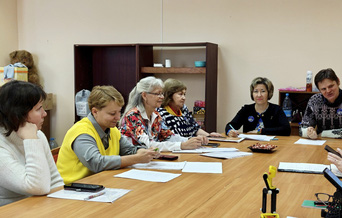 Секция поэтов