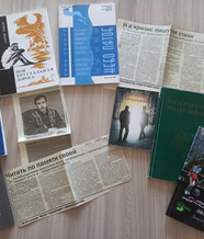 выставка книг к 50-летию со дня рождения поэта