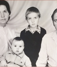 Р. А. Столярова и А. П. Столяров с детьми Алесеем и Ольгой