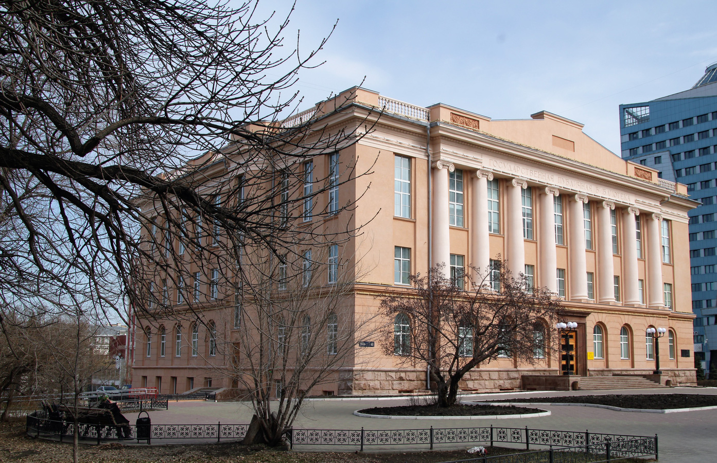 весна библиотека